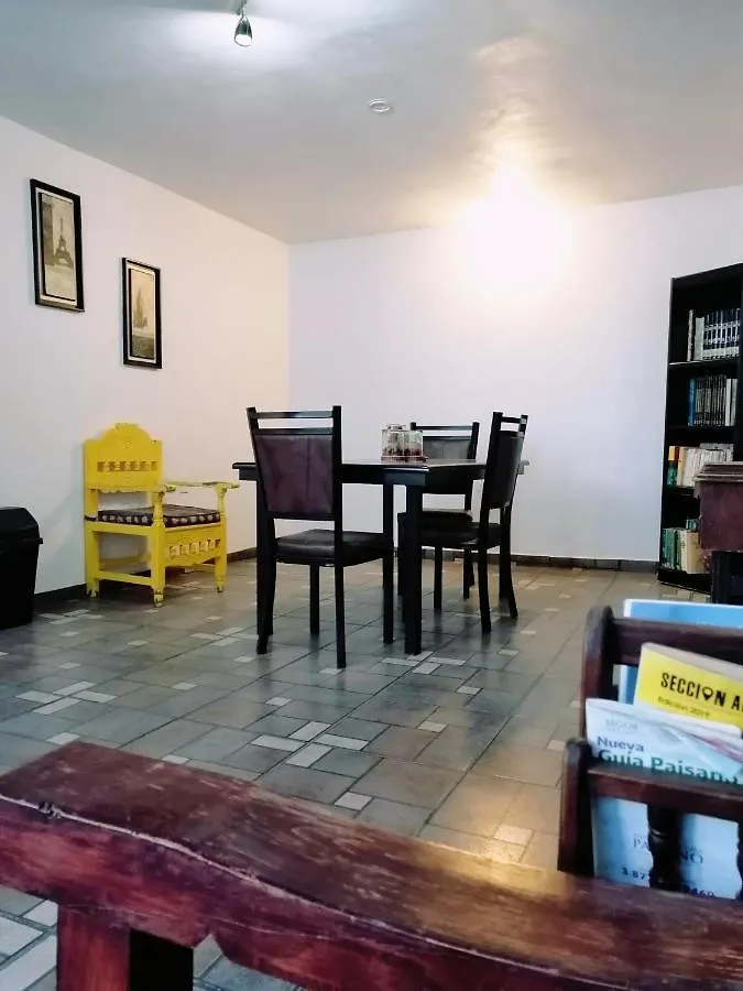 Hostal Maple Queretaro 0*,